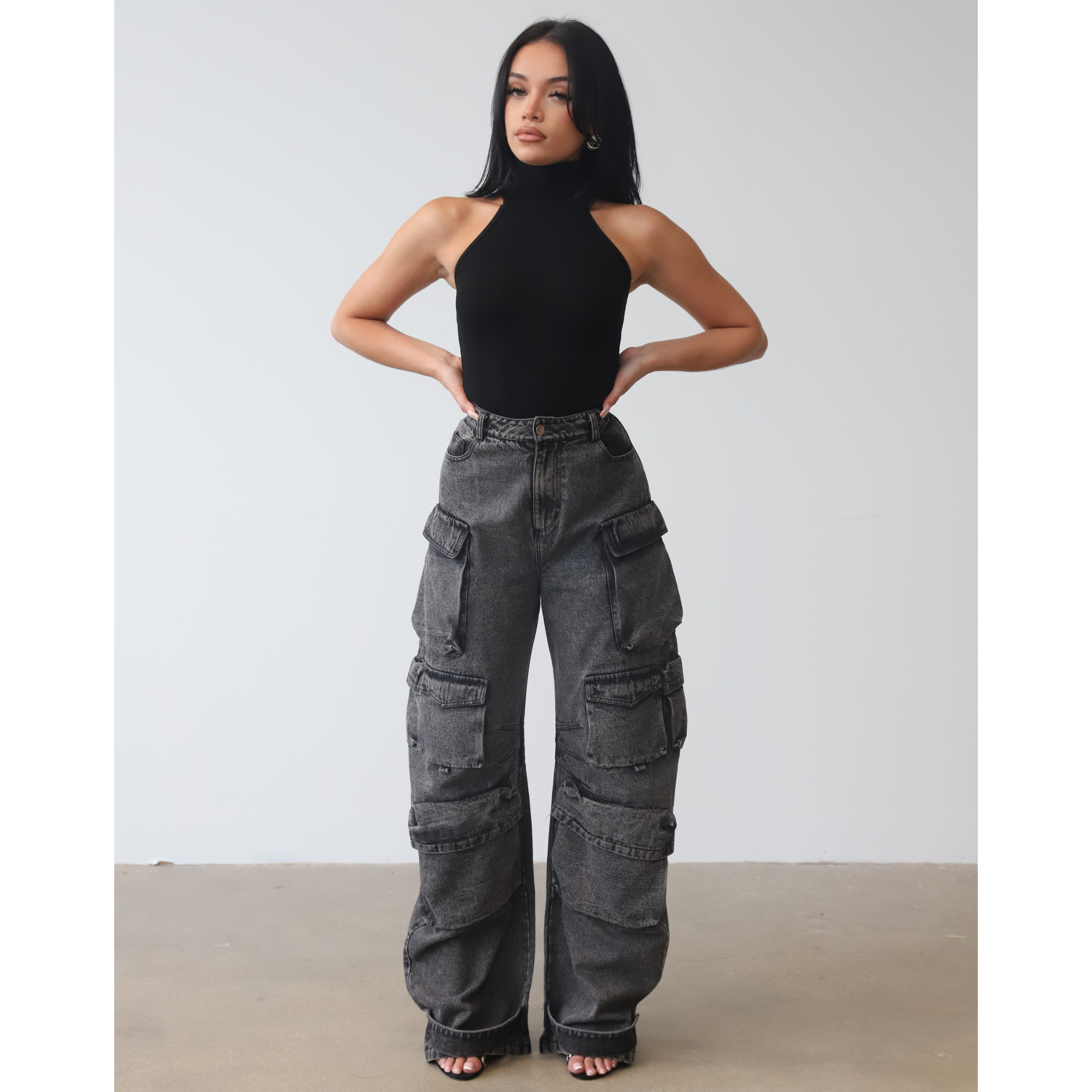 Black Sleeveless Turtleneck Top