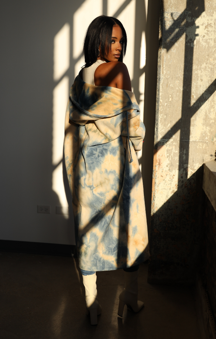 IZZY I OVERSIZED TIE DYE LONG WARM HOODIE SWEATER