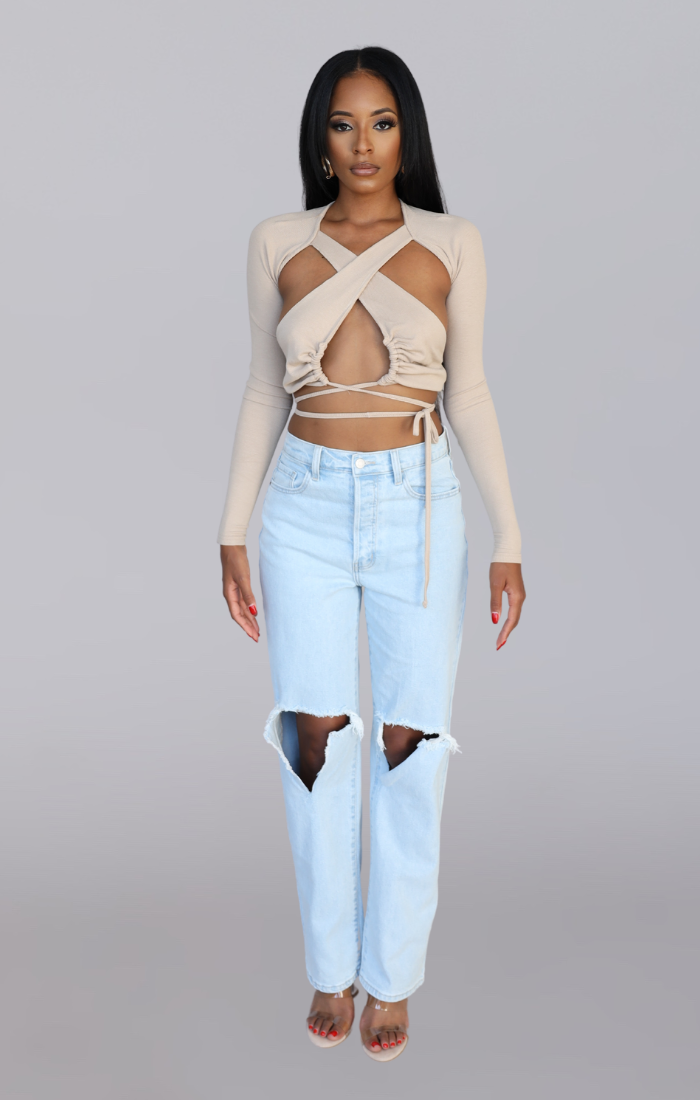 LEXI I LIGHT WASH RIPPED KNEE HIGH WAIST MOM JEANS