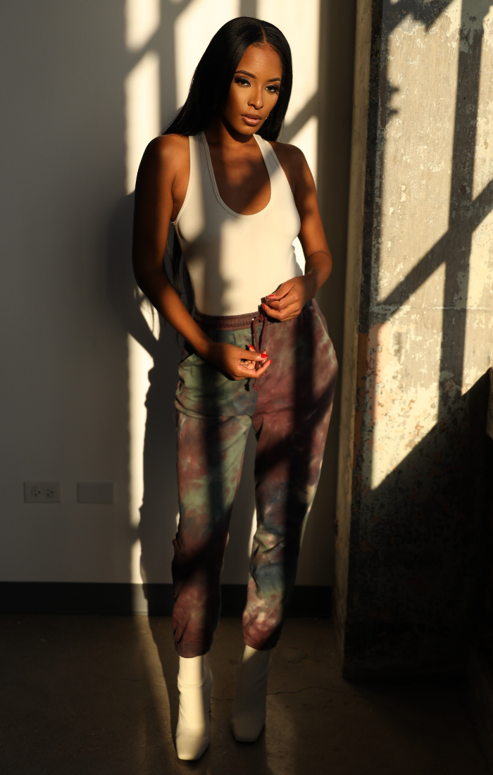 VENUS I TIE DYE JOGGERS (BURGUNDY MIX)