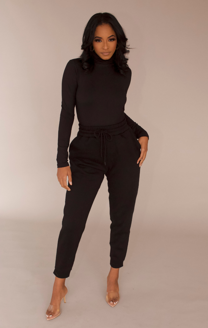 Turtleneck Sweatpants Set (Black)