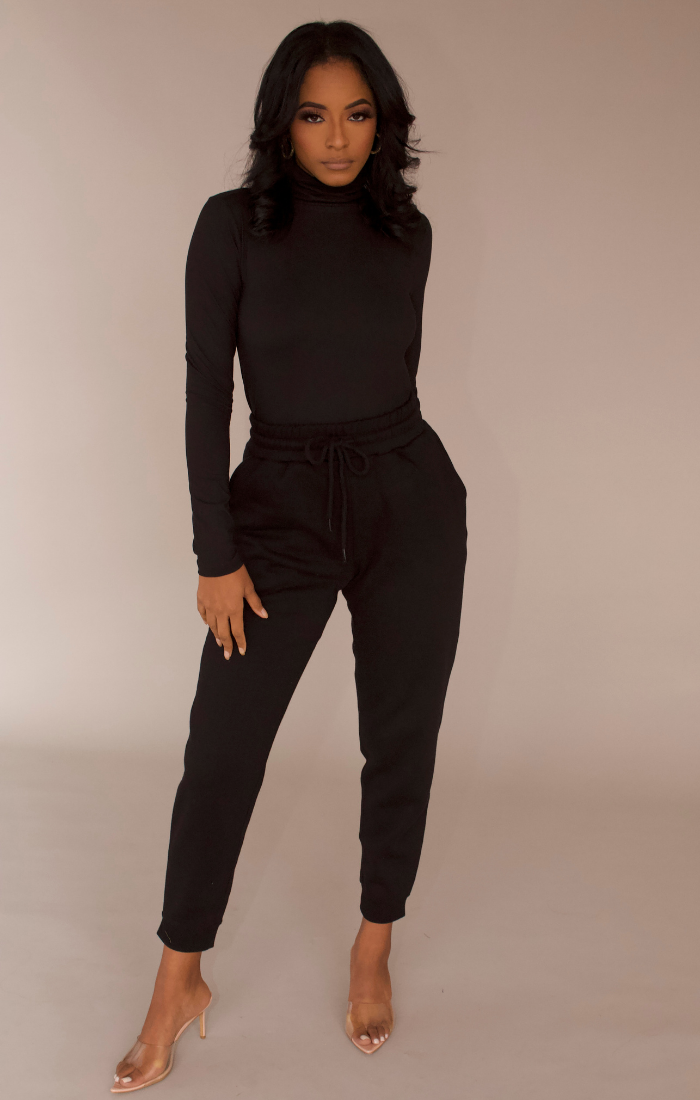 Turtleneck Sweatpants Set (Black)