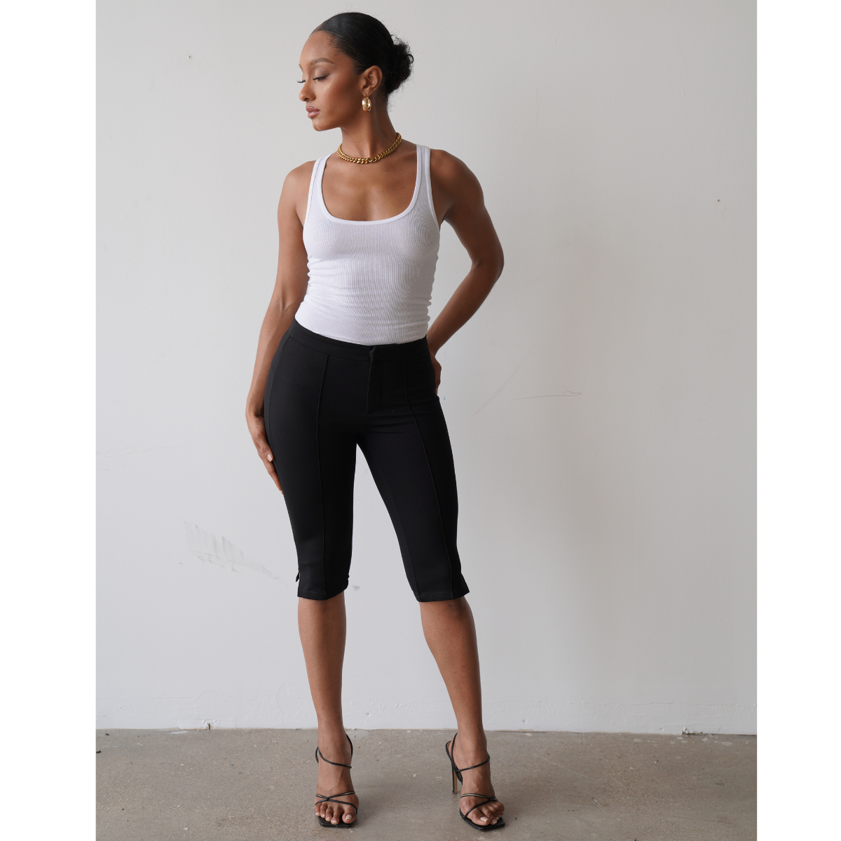 Stretch Capri Pants (Black)